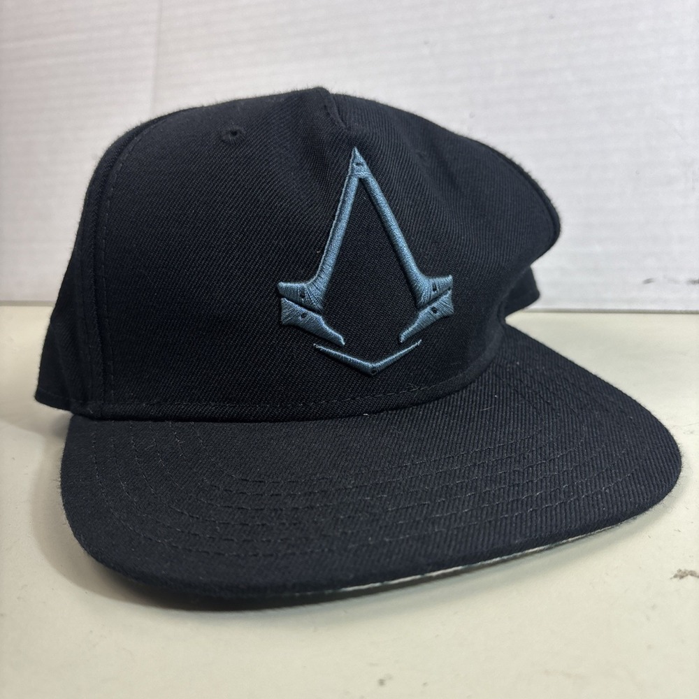 Assassin's Creed Snapback Hat Mens OSFM Black Syndicate Jacob Frye Graphic Brim